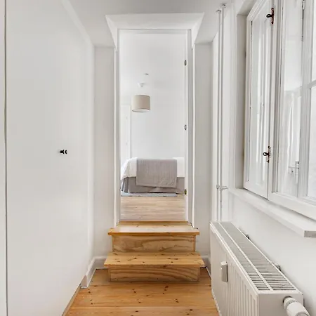 Sanders Central - Cute One-bedroom In The Middle Of It All