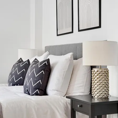 Sanders Central - Cute One-bedroom In The Middle Of It All